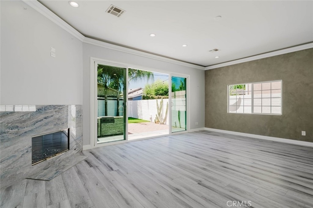 17908 Califa Street - Photo 9
