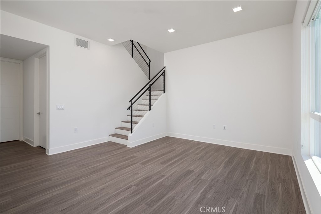 6800 Variel Avenue - Photo 24