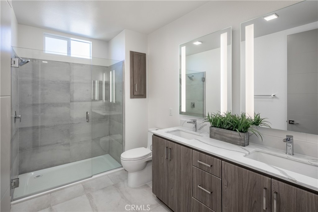 6800 Variel Avenue - Photo 10