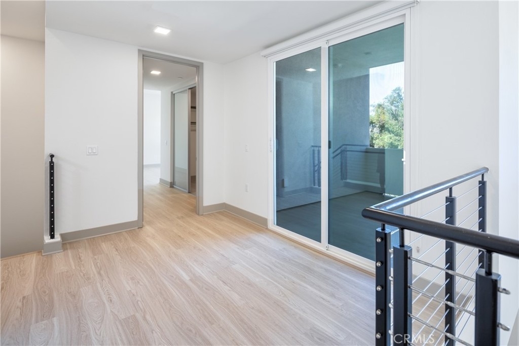 6800 Variel Avenue - Photo 13