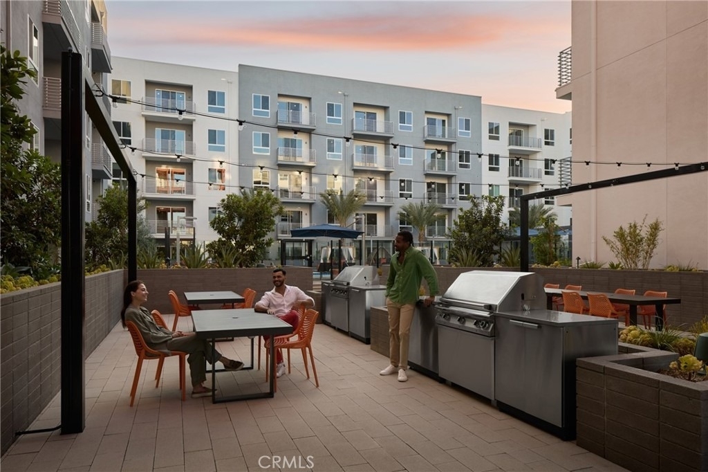 21010 Erwin Street - Photo 8