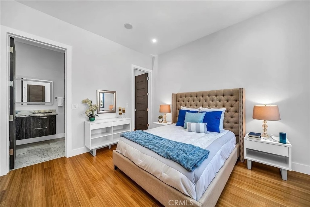 242 S Broadway - Photo 16