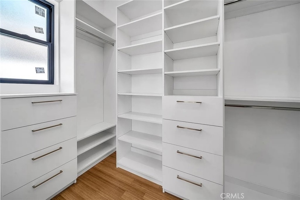 242 S Broadway - Photo 25