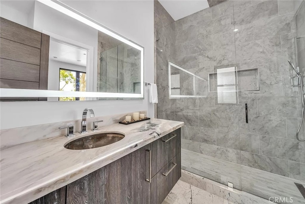 242 S Broadway - Photo 10