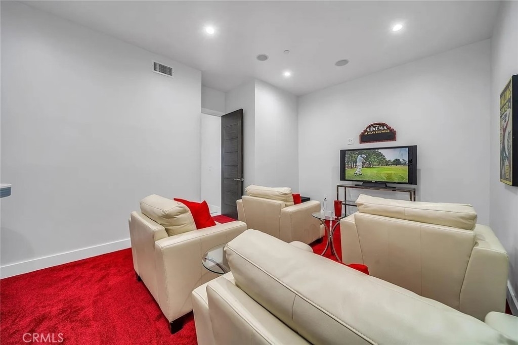 242 S Broadway - Photo 15