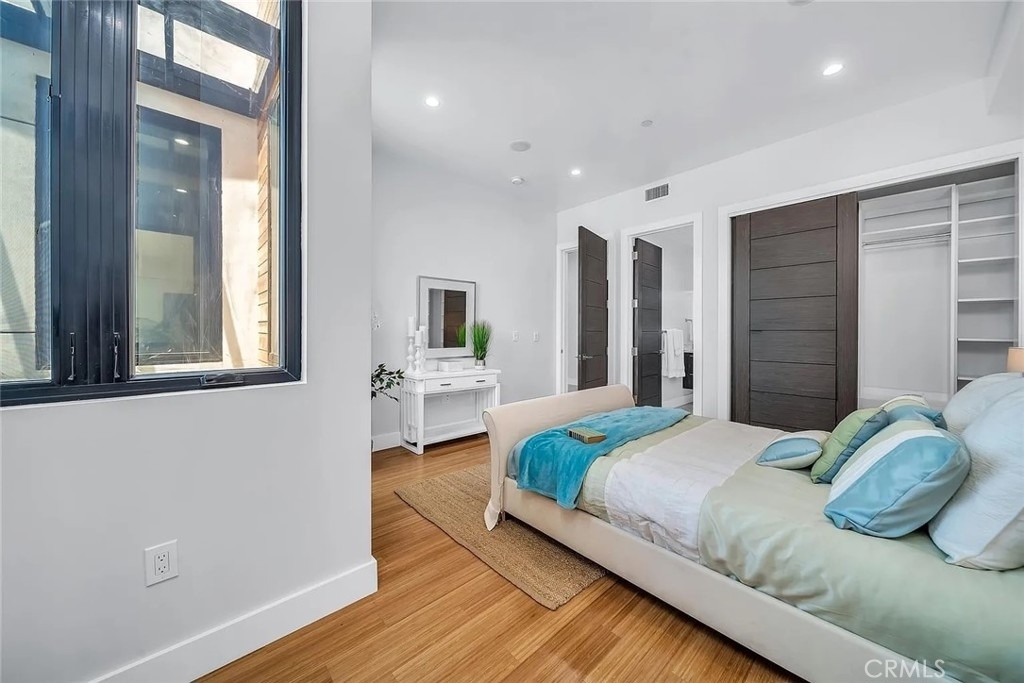 242 S Broadway - Photo 13