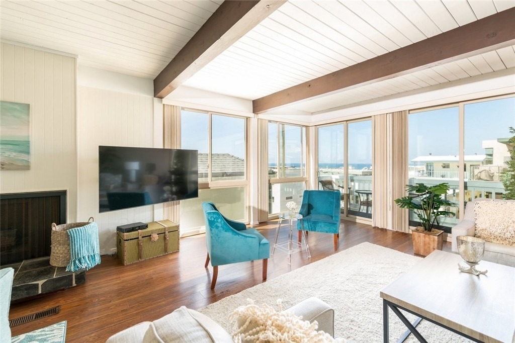 126 Neptune Avenue - Photo 1