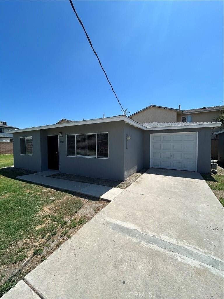 8523 Cedar Street - Photo 0