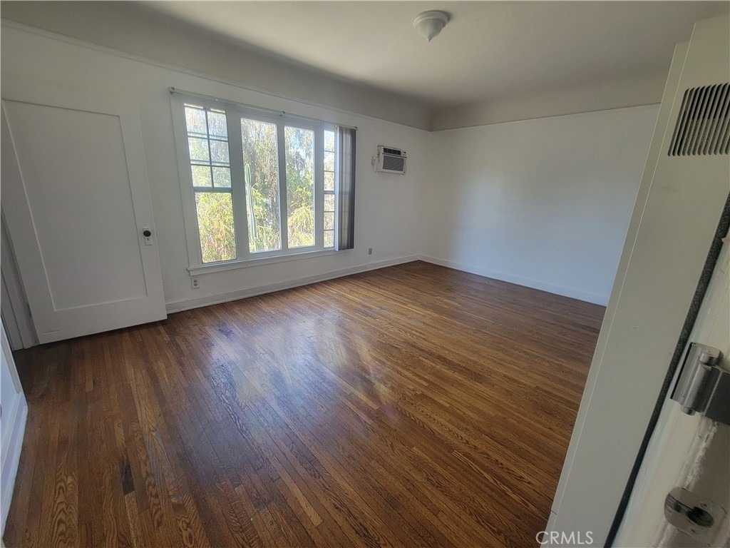 2930 W 11th Street - Photo 5