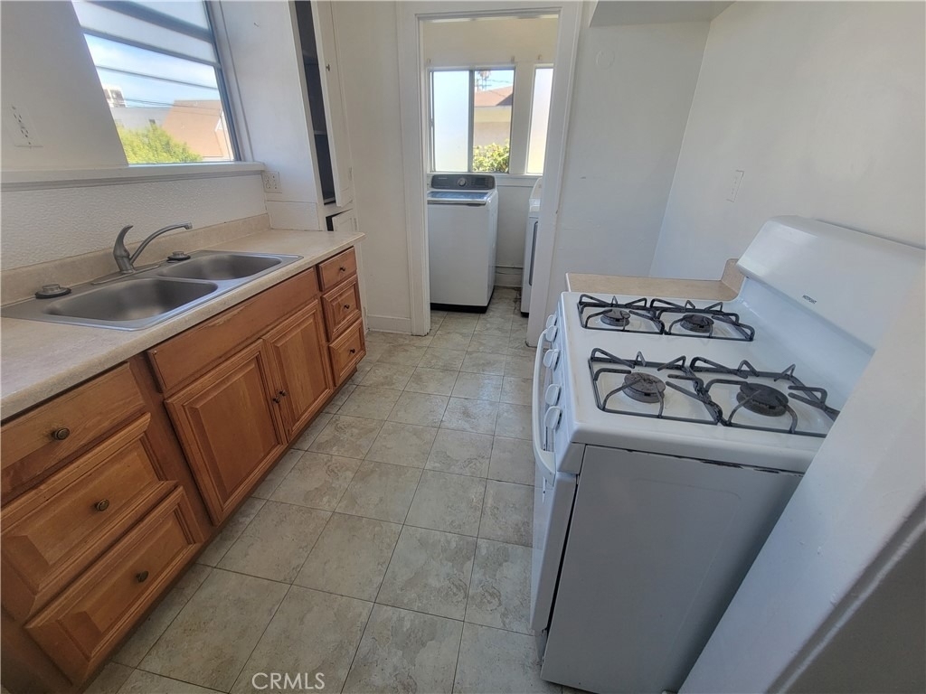 2930 W 11th Street - Photo 12