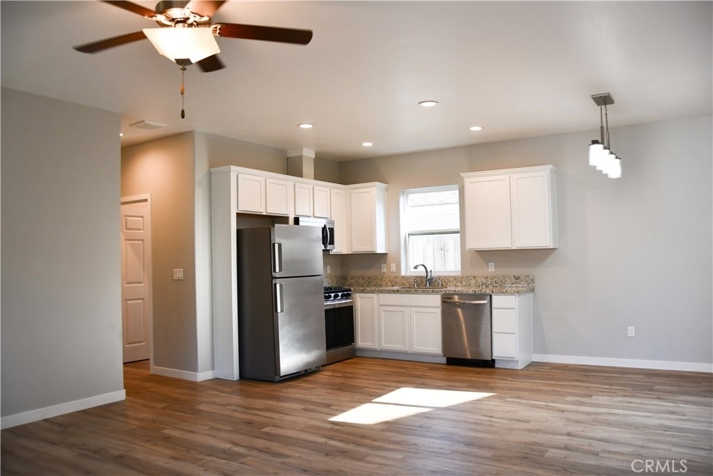 132 S Lime - Photo 5