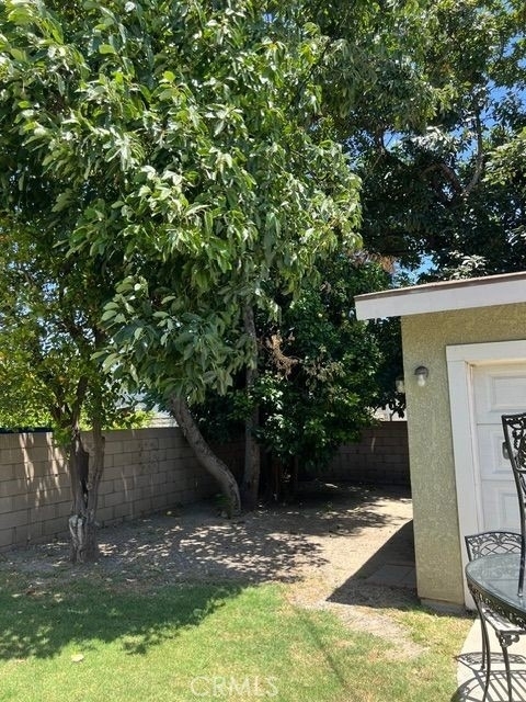 155 N Bitterbush - Photo 18