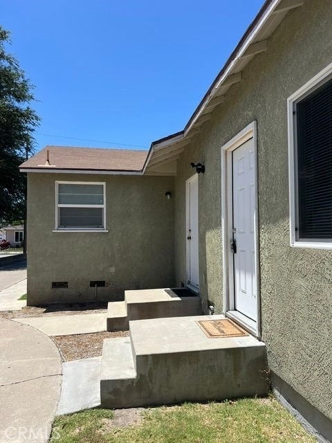 155 N Bitterbush - Photo 0