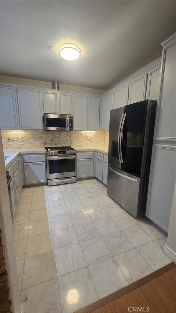 1240 Mc Fadden Dr - Photo 11