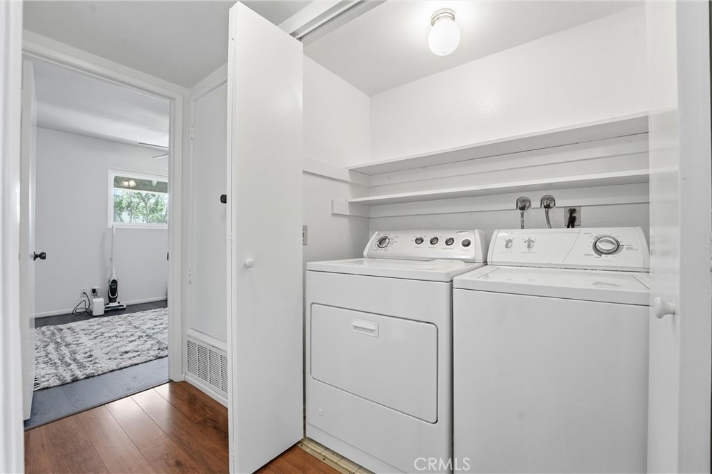 104 Oval - Photo 12