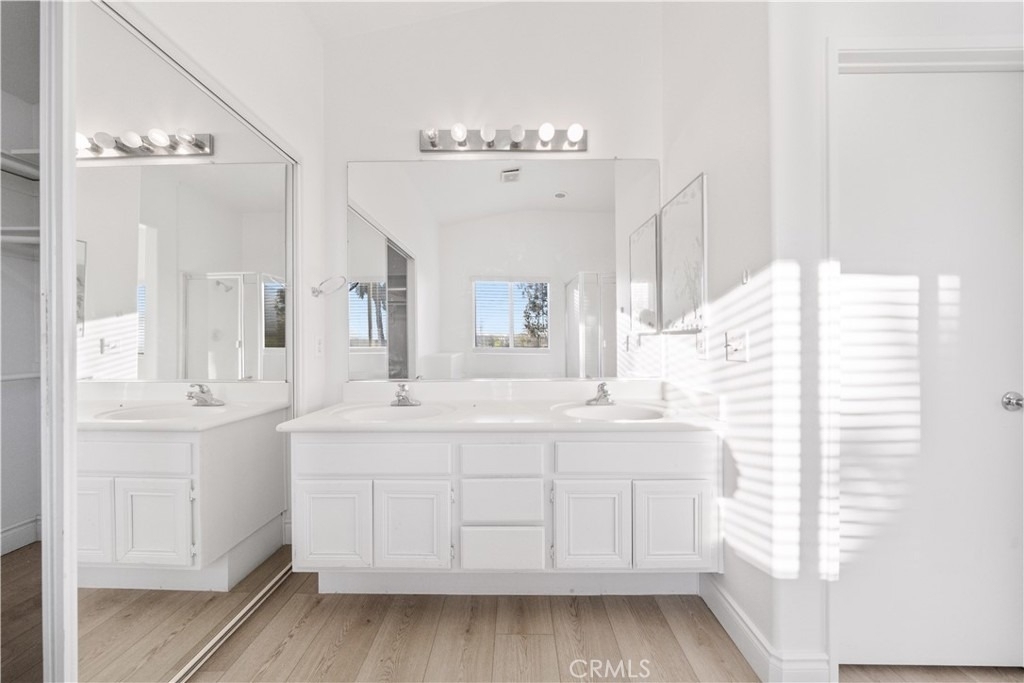 6766 Royal Crest Court - Photo 30