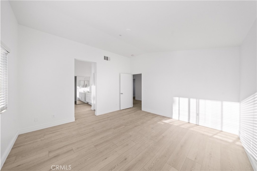 6766 Royal Crest Court - Photo 25