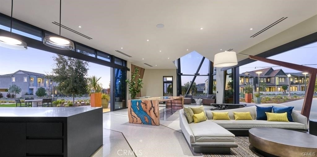 258 Sash - Photo 17