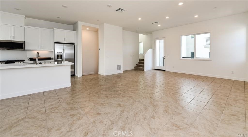 258 Sash - Photo 2
