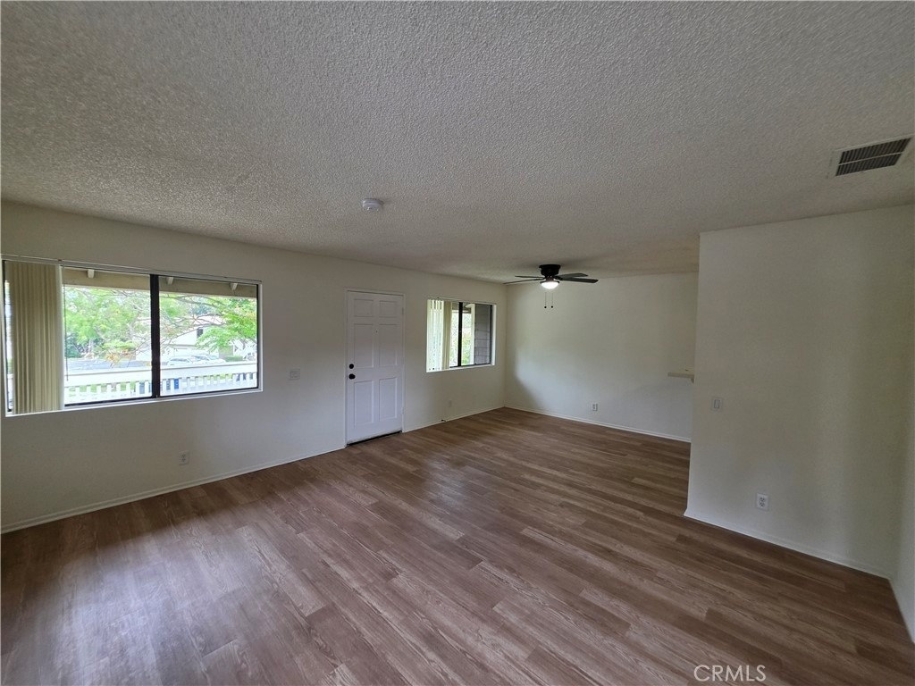 26257 Hillsford Place - Photo 4