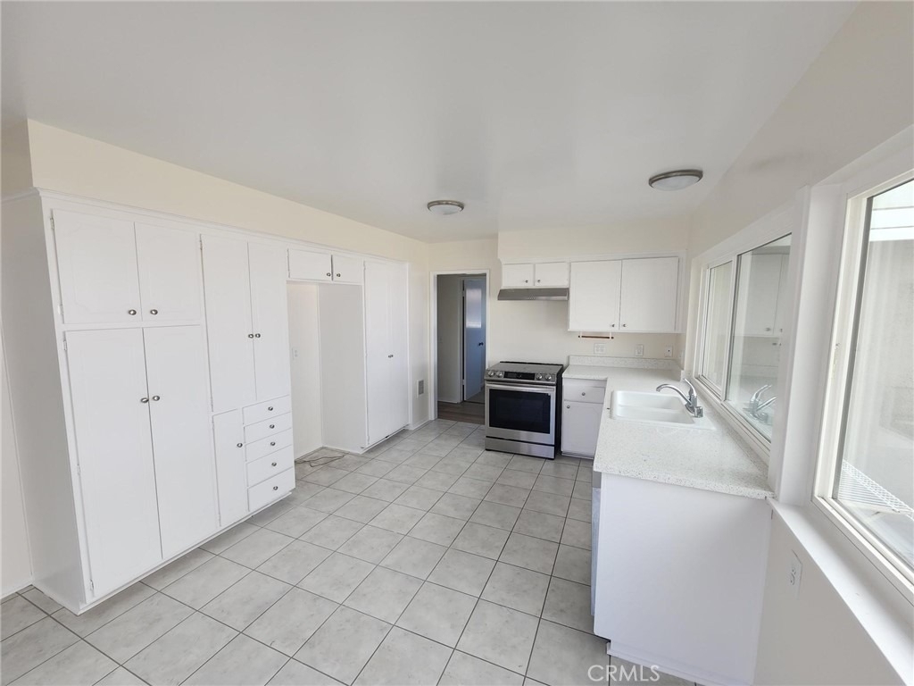 5641 Tilburg Drive - Photo 3