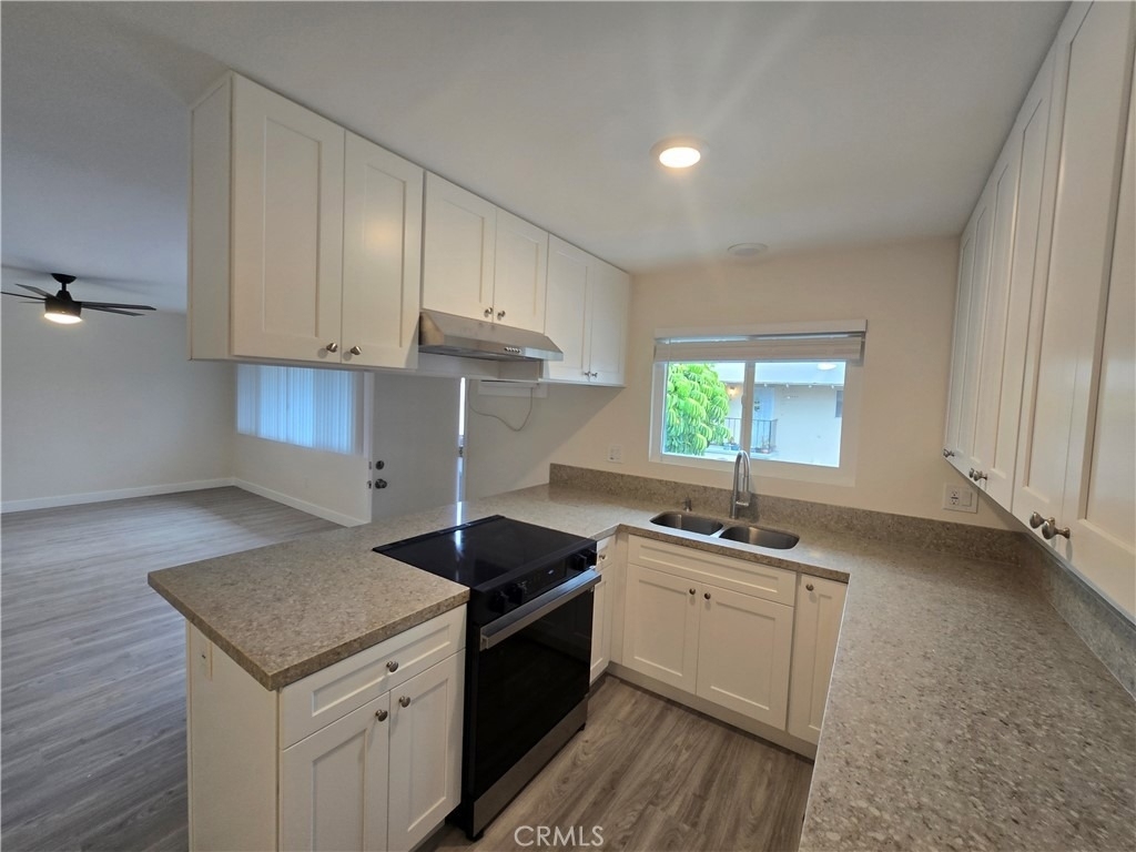 6051 Lemon Avenue - Photo 12