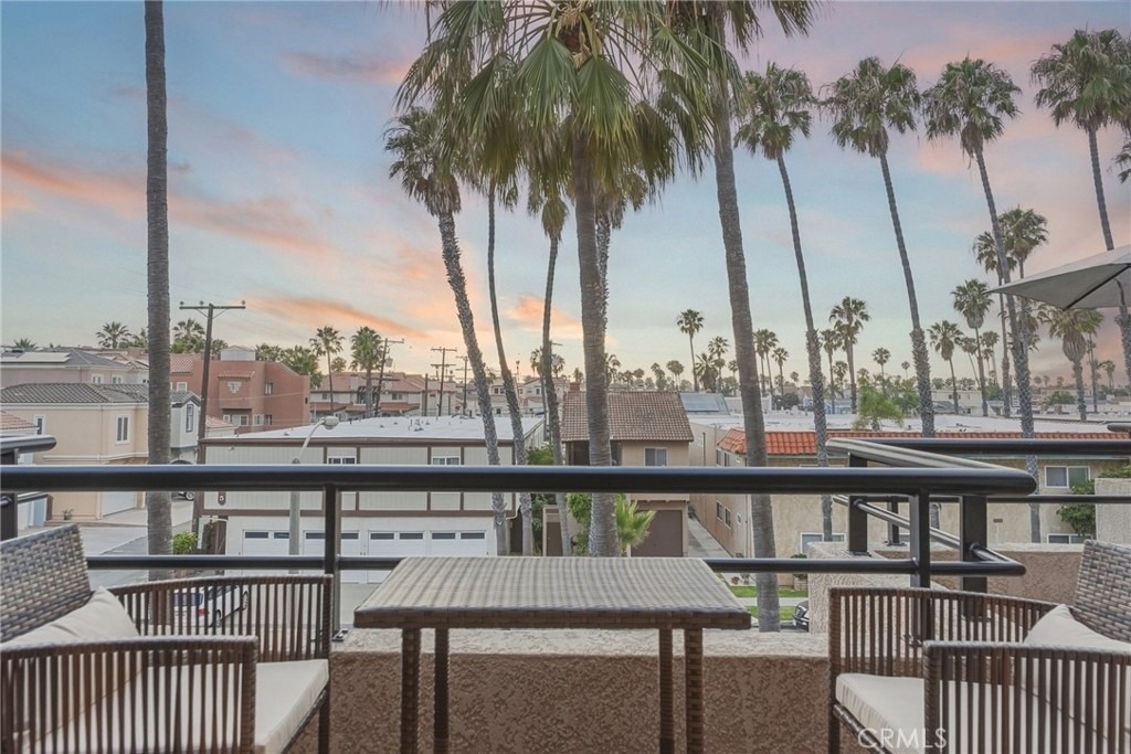 1200 Pacific Coast Highway - Photo 22