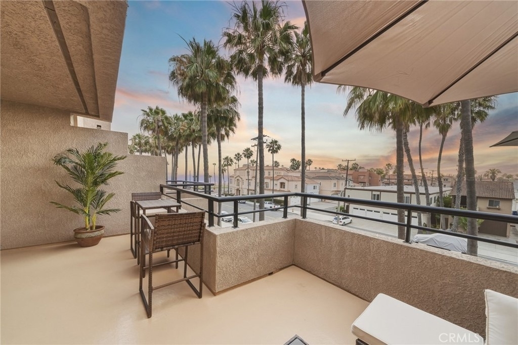 1200 Pacific Coast Highway - Photo 1