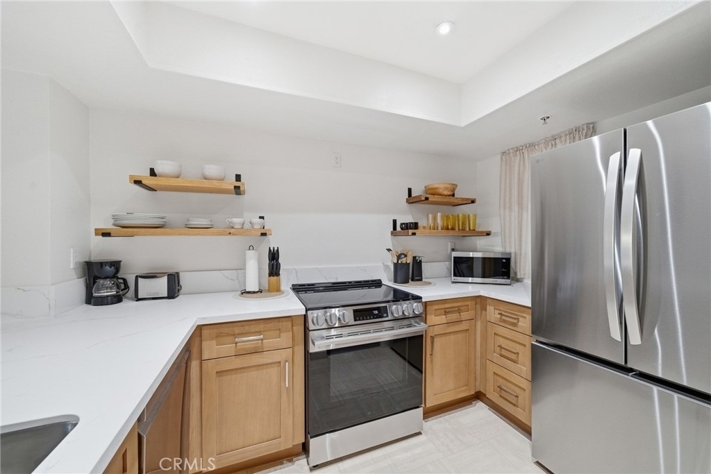 1200 Pacific Coast Highway - Photo 9