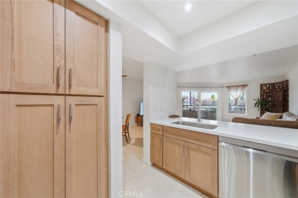 1200 Pacific Coast Highway - Photo 10