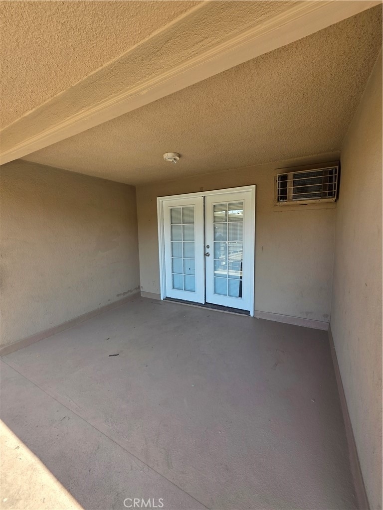 7490 Magnolia - Photo 0