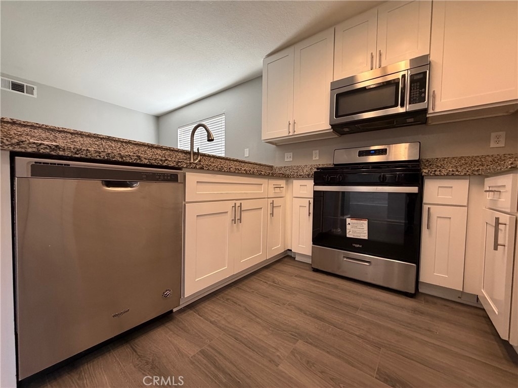 14610 Green River - Photo 6