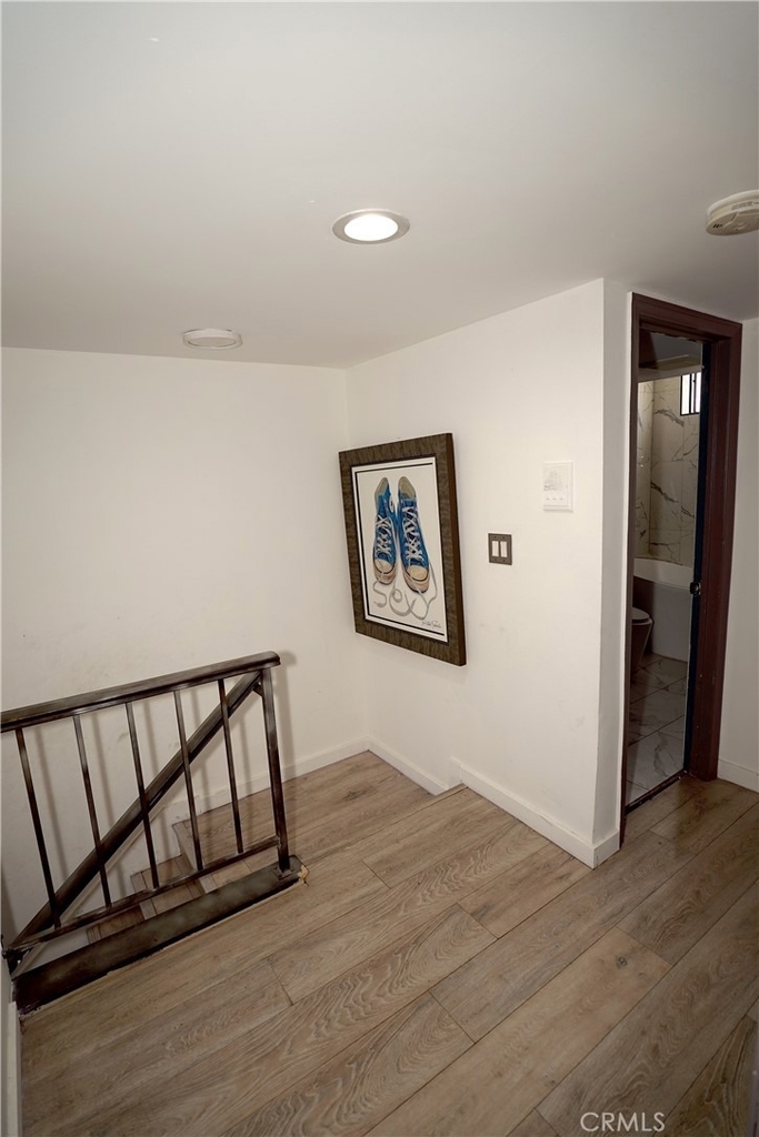 18954 Sherman Way - Photo 17