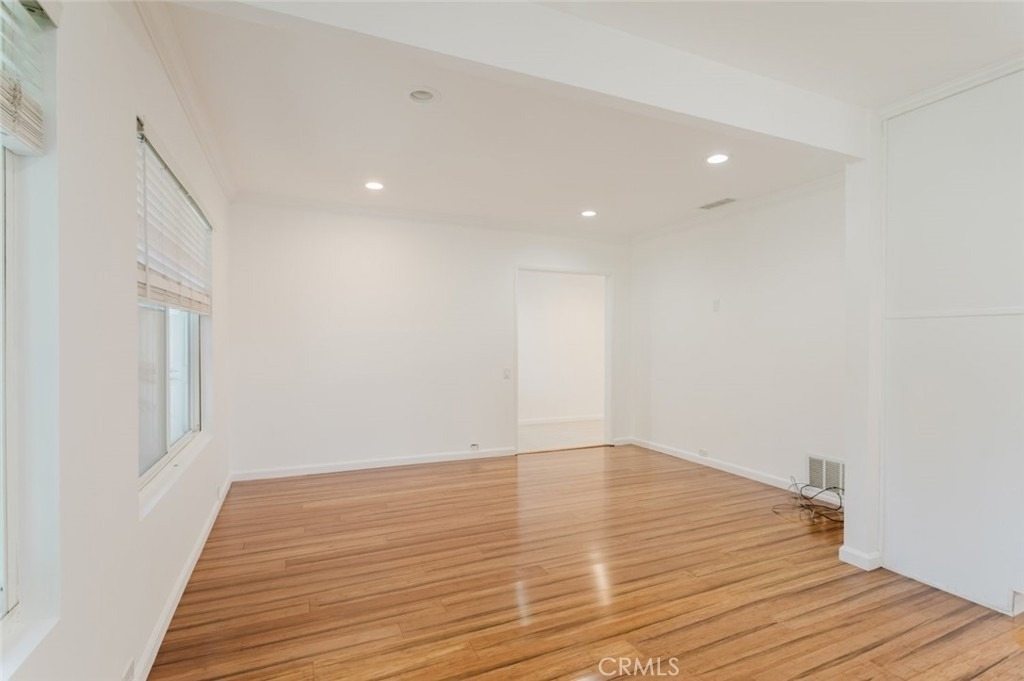 17419 Blackhawk Street - Photo 16