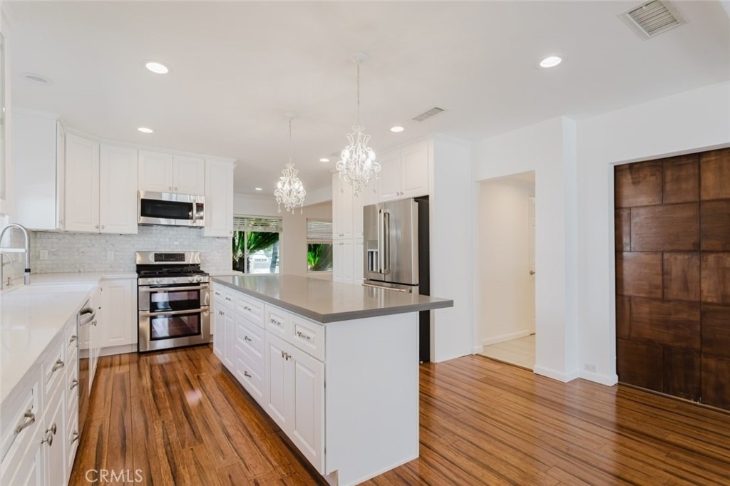 17419 Blackhawk Street - Photo 21
