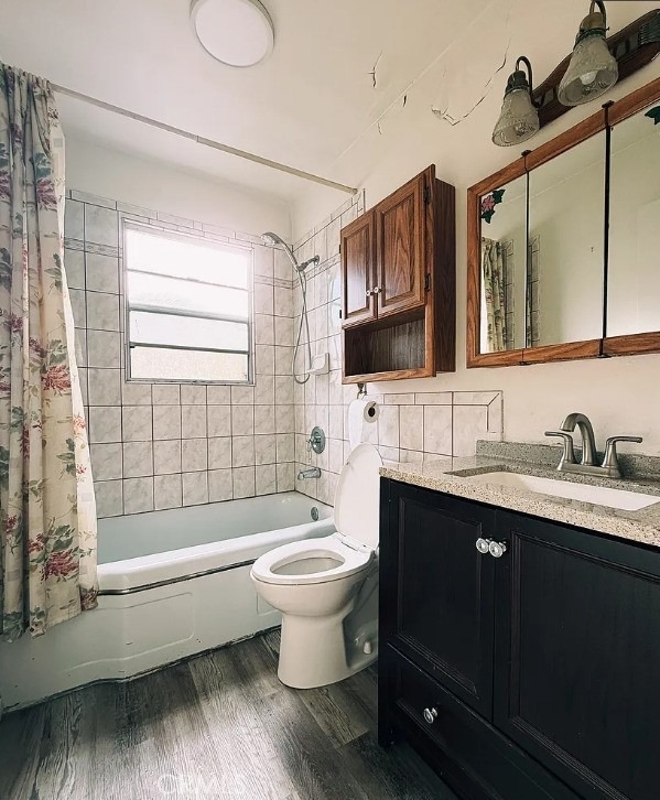 1554 3rd - Photo 3