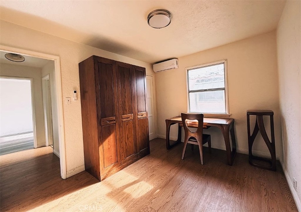 1554 3rd - Photo 4