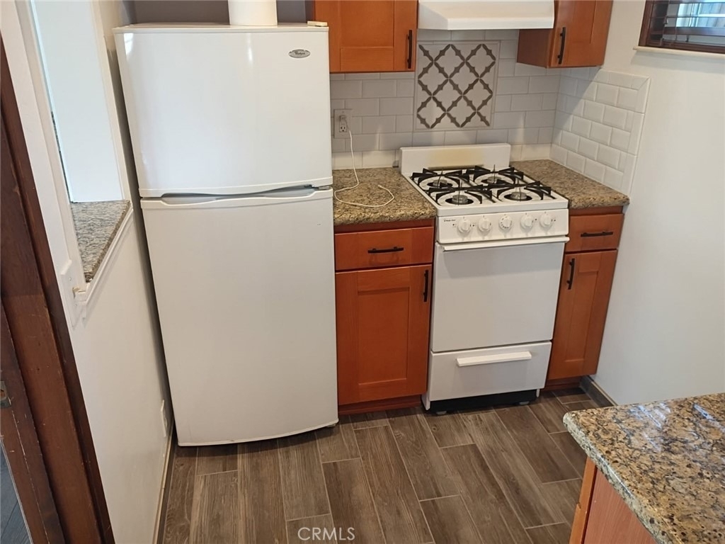 947 E Cypress Avenue - Photo 17