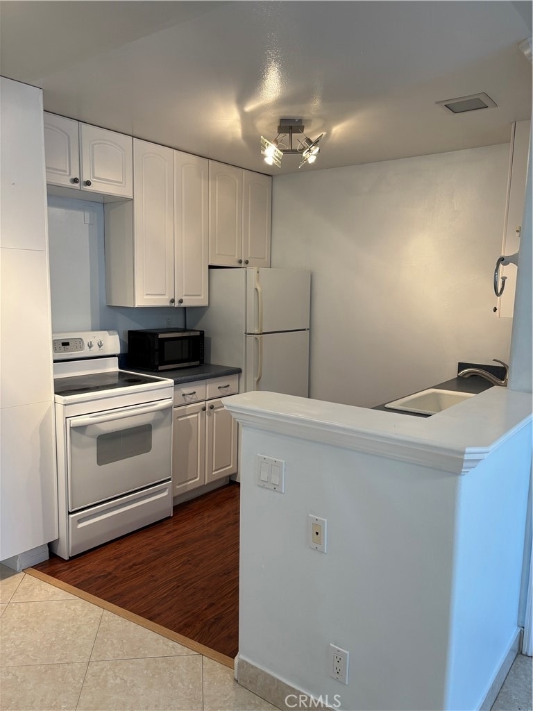 26191 La Real - Photo 3