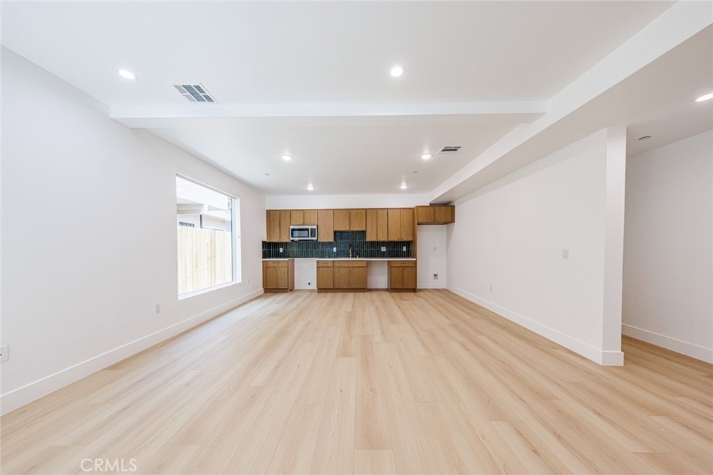 1065 S Corning Street - Photo 8