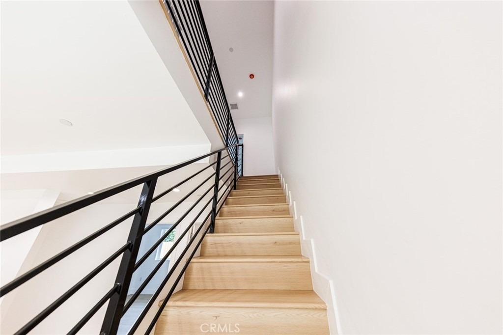 1065 S Corning Street - Photo 17