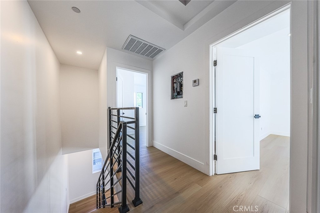 1237 N Orange Drive - Photo 23