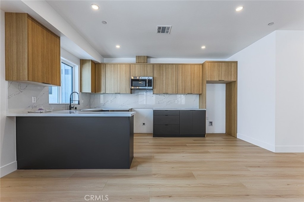 1237 N Orange Drive - Photo 20