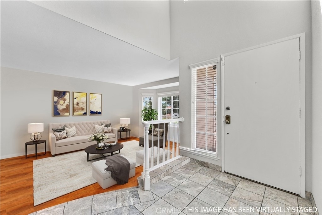 1522 Sunbluff Drive - Photo 4