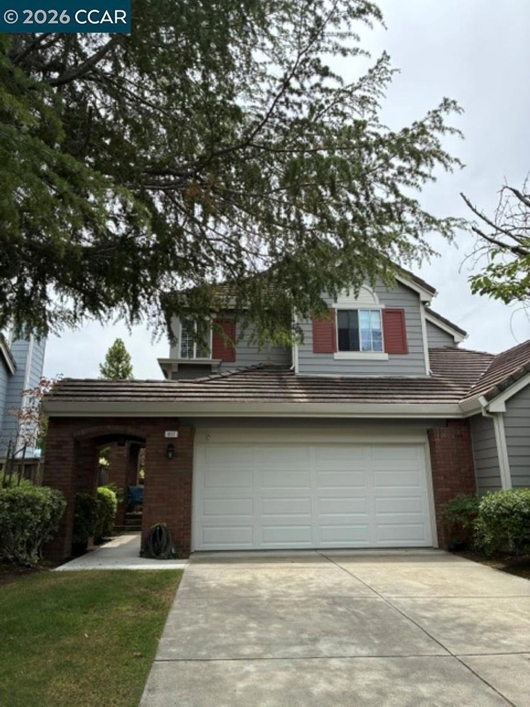917 Arrowhead Ter - Photo 0