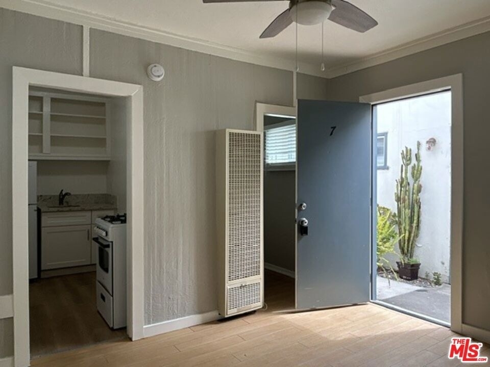 27 Eastwind Street - Photo 5