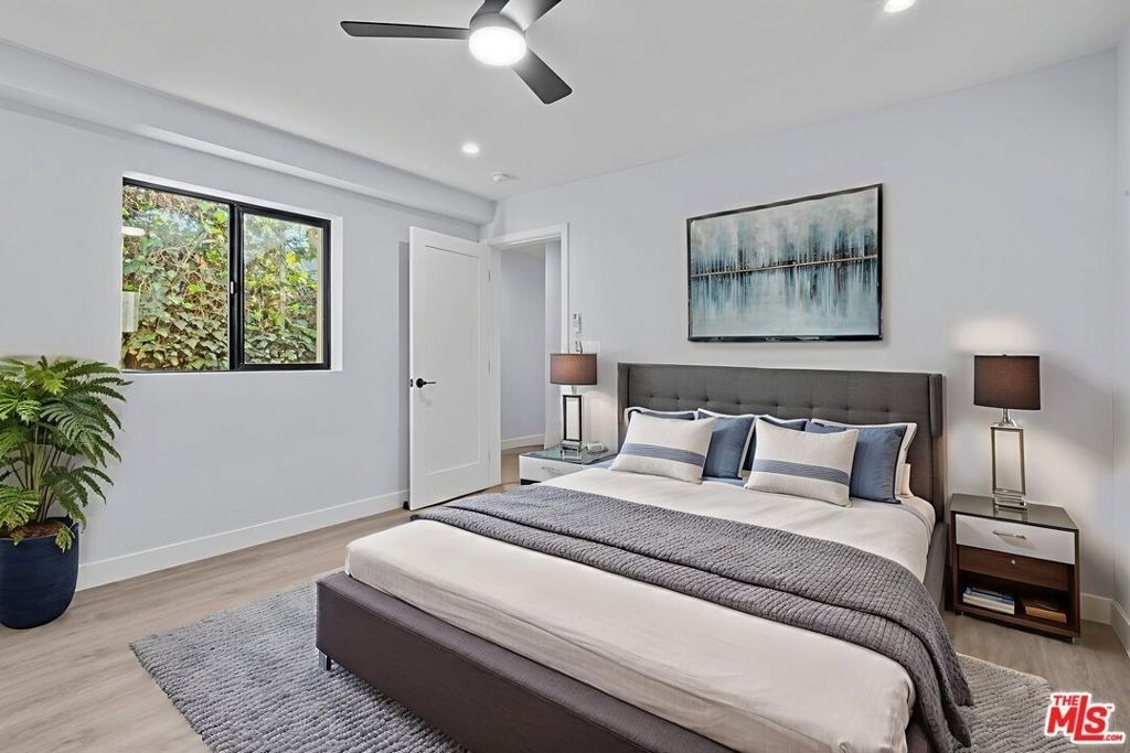 1518 1/4 Stearns Drive - Photo 11