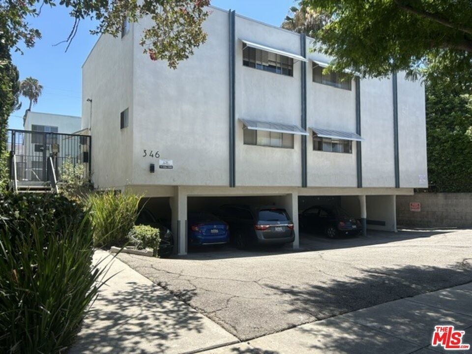 346 S Van Ness Avenue - Photo 1