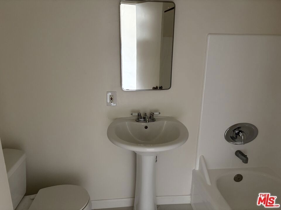 10716 Francis Place - Photo 5