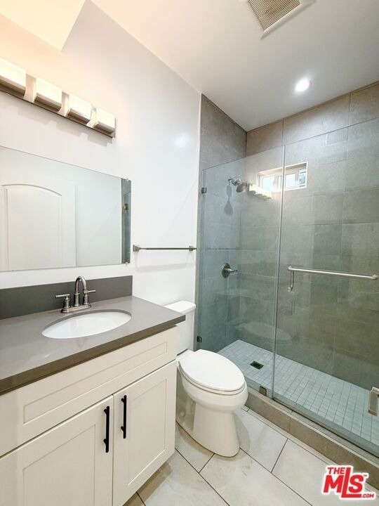 816 1/2 N Mccadden Place - Photo 12